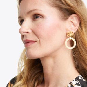 Draper James Daisy earrings NWT